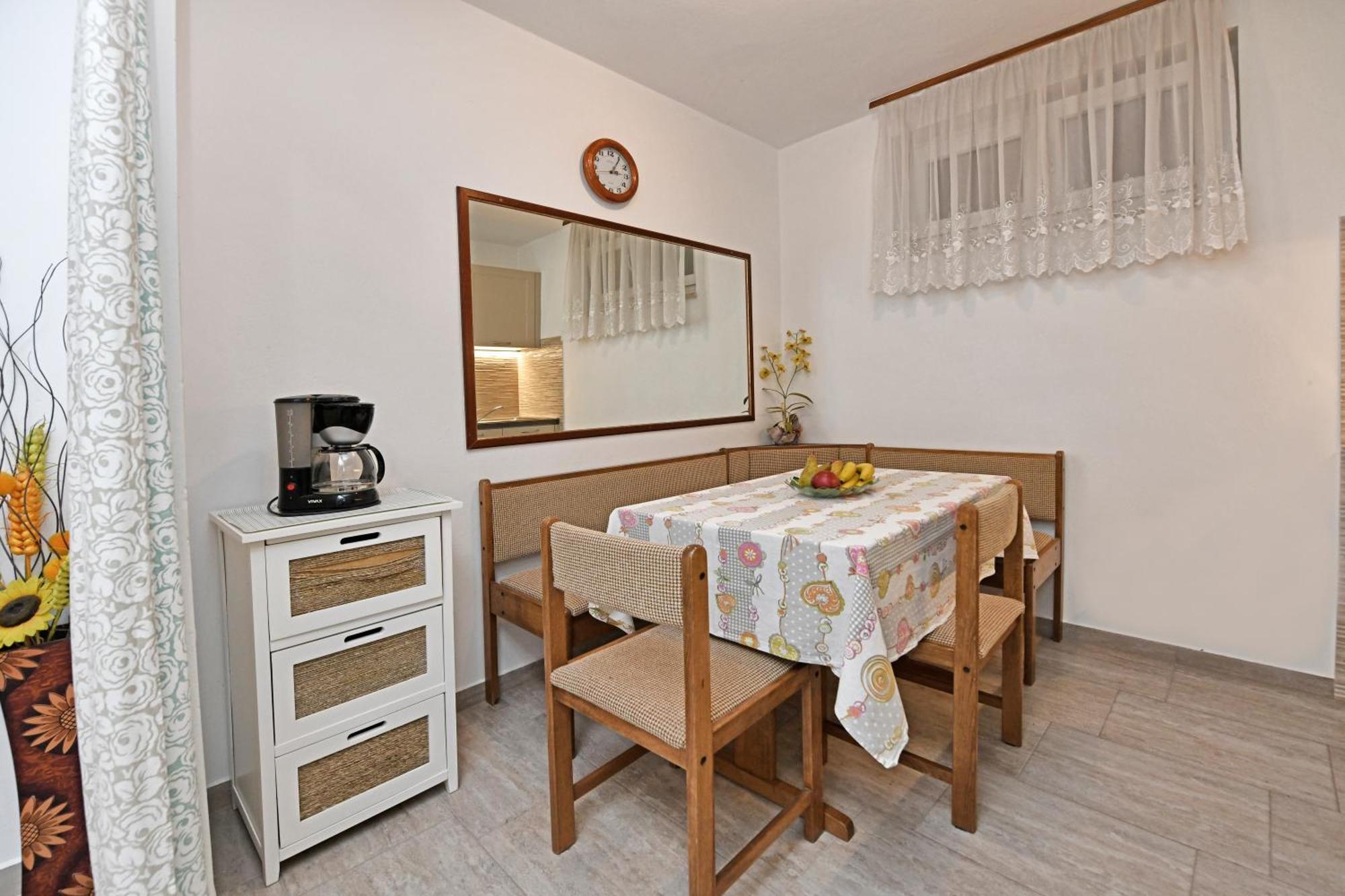Apartment Slavica Vrvari Poreč Oda fotoğraf