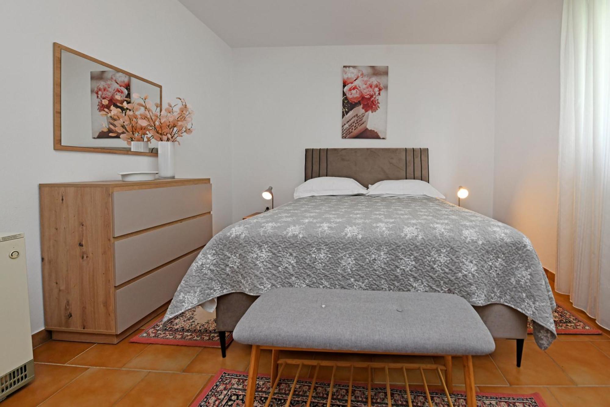 Apartment Slavica Vrvari Poreč Oda fotoğraf