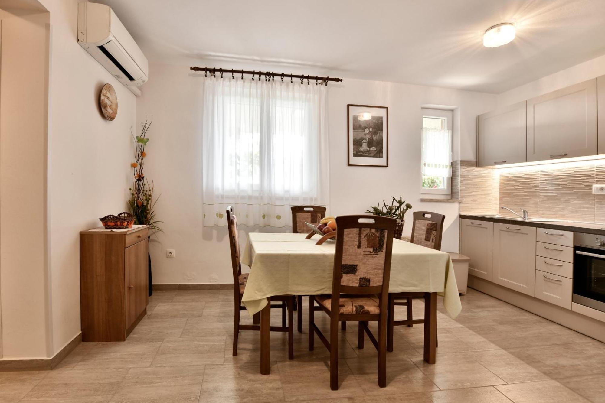 Apartment Slavica Vrvari Poreč Oda fotoğraf